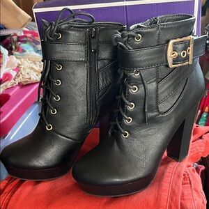 Fashion Nova Black Lace-Up Ankle Boots, Size 6